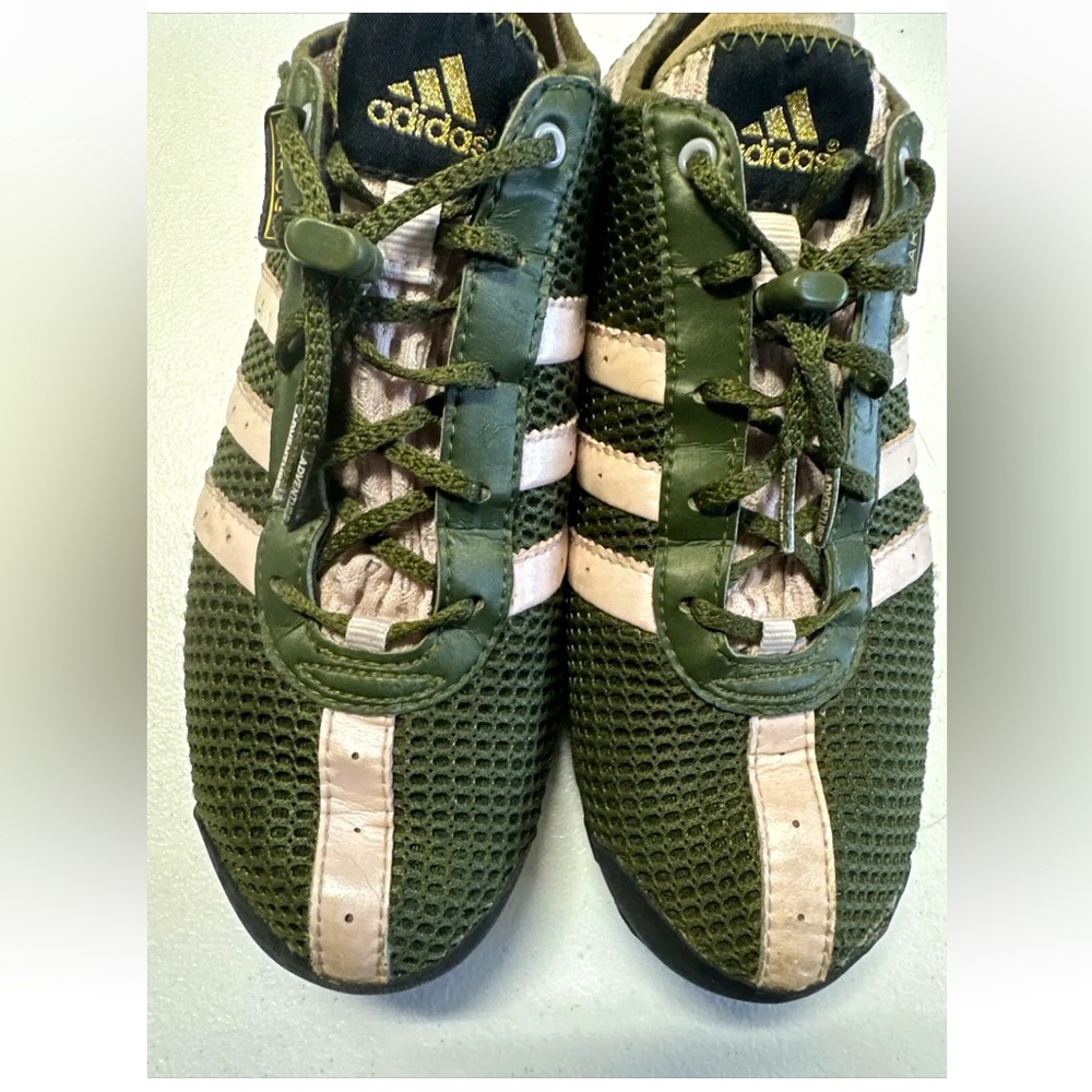 Adidas Daroga Sneakers Shoes Green Pink Stripes Size 8 AS IS (D)